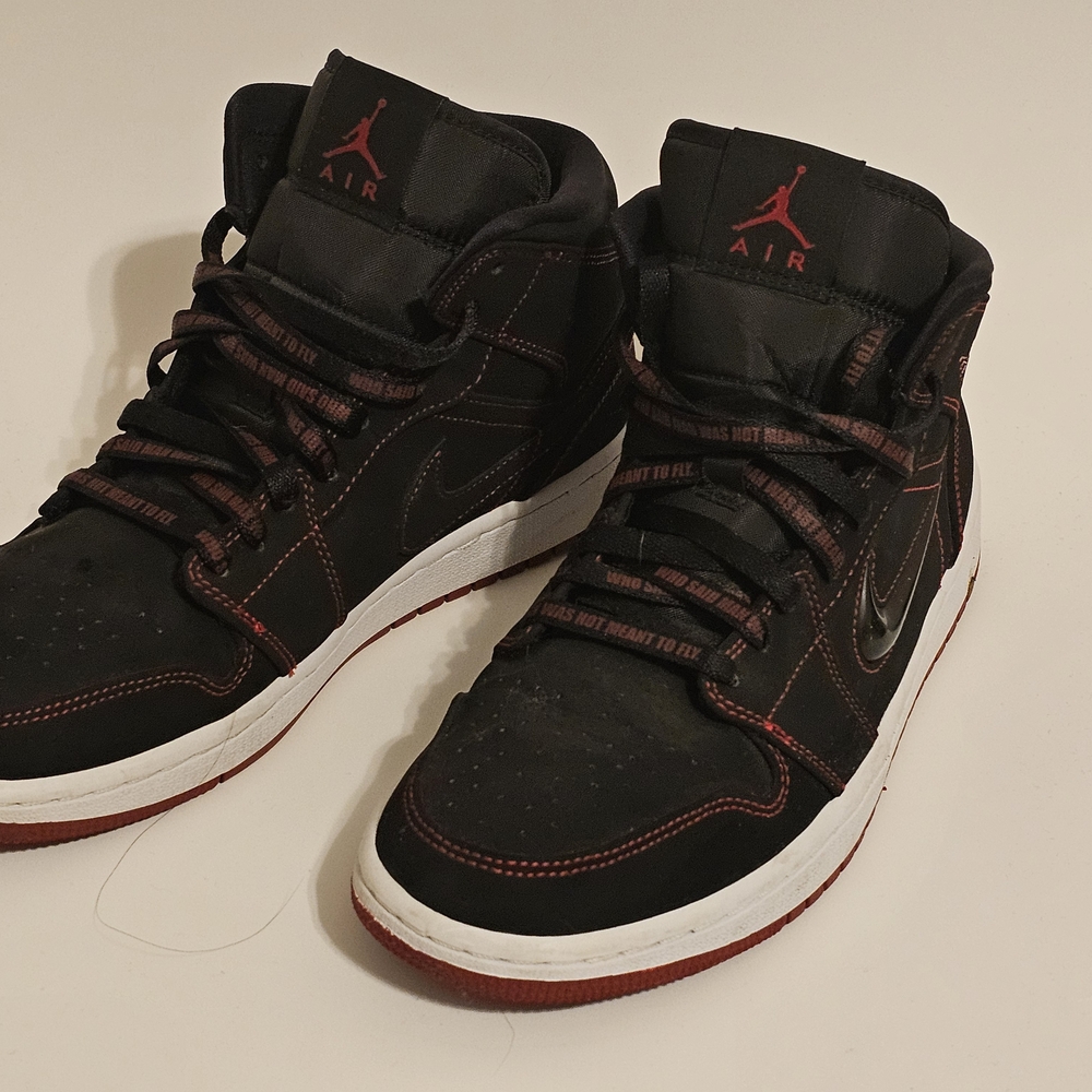Air Jordan 1 Black and Red High-Top Sneakers Size 9